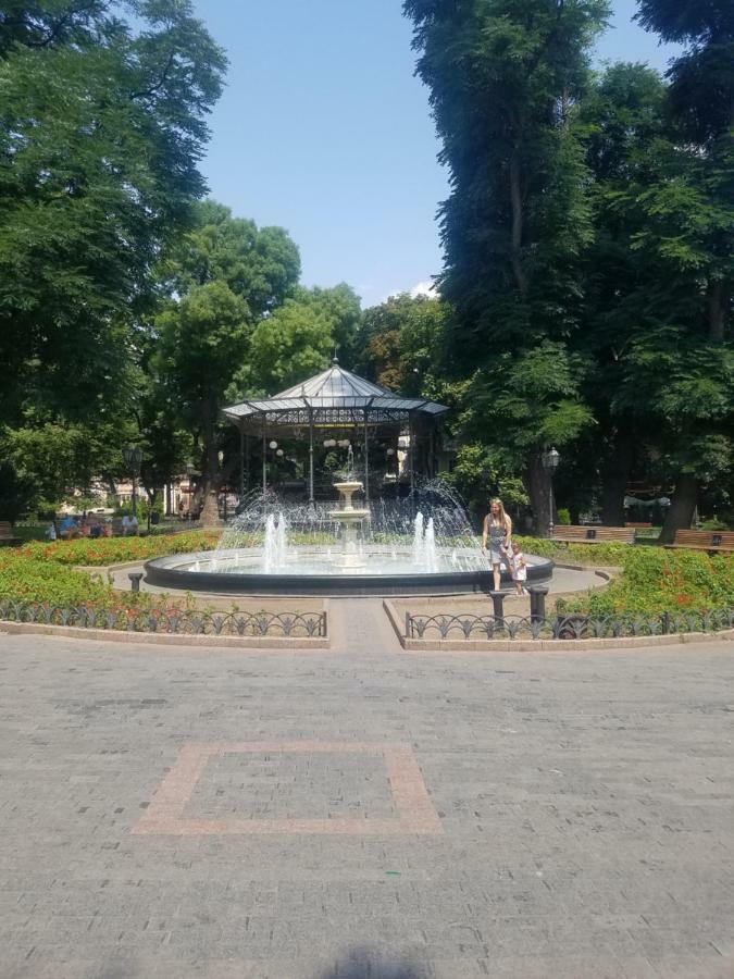 Двухкомнатная Квартира,500М И Дерибасовская,Всегда Есть Свет โอเดสซา ภายนอก รูปภาพ